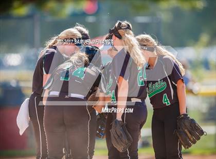 Thumbnail 2 in Skutt Catholic vs. Lincoln Southeast photogallery.