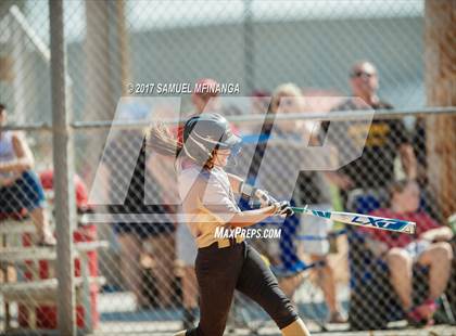 Thumbnail 2 in Skutt Catholic vs. Lincoln Southeast photogallery.