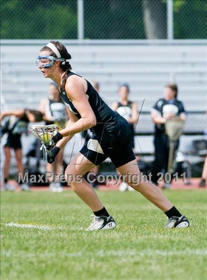 Thumbnail 2 in Barrington vs. North Kingstown (RIIL Division 1 Final) photogallery.