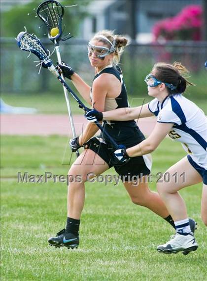 Thumbnail 3 in Barrington vs. North Kingstown (RIIL Division 1 Final) photogallery.