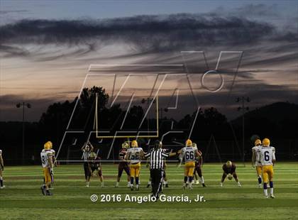 Thumbnail 2 in Escalon vs Calaveras photogallery.