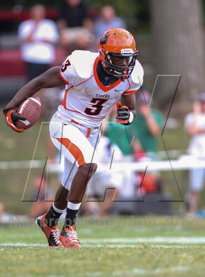 Thumbnail 3 in Wheaton-Warrenville South @ Glenbard West photogallery.