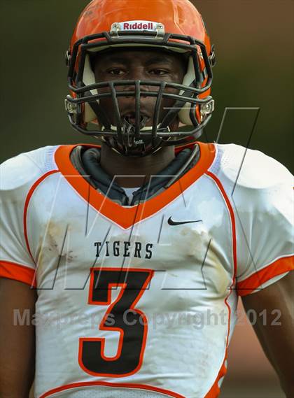 Thumbnail 3 in Wheaton-Warrenville South @ Glenbard West photogallery.