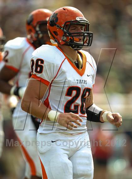 Thumbnail 2 in Wheaton-Warrenville South @ Glenbard West photogallery.