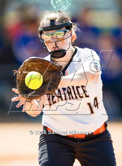 Thumbnail 1 in North Platte vs. Beatrice (Lincoln Public Schools Softball Classic) photogallery.