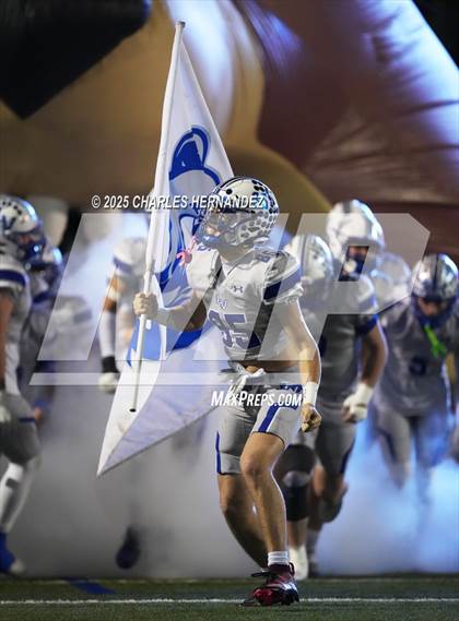 Thumbnail 1 in Calallen vs La Vernia (UIL 4A D1 Football Regional) photogallery.