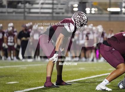 Thumbnail 3 in Calallen vs La Vernia (UIL 4A D1 Football Regional) photogallery.