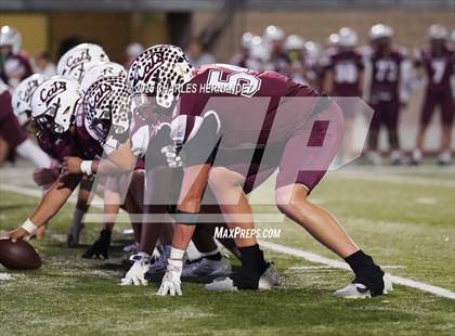 Thumbnail 3 in Calallen vs La Vernia (UIL 4A D1 Football Regional) photogallery.