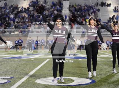 Thumbnail 1 in Calallen vs La Vernia (UIL 4A D1 Football Regional) photogallery.