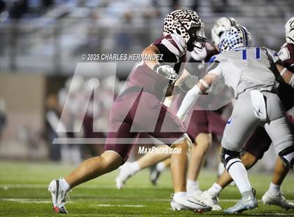 Thumbnail 3 in Calallen vs La Vernia (UIL 4A D1 Football Regional) photogallery.