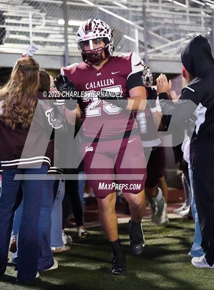 Thumbnail 1 in Calallen vs La Vernia (UIL 4A D1 Football Regional) photogallery.