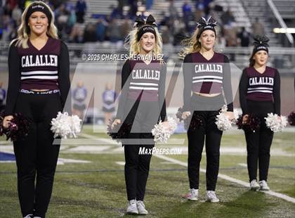 Thumbnail 3 in Calallen vs La Vernia (UIL 4A D1 Football Regional) photogallery.
