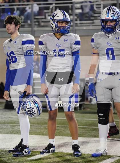 Thumbnail 3 in Calallen vs La Vernia (UIL 4A D1 Football Regional) photogallery.