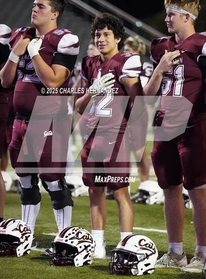 Thumbnail 2 in Calallen vs La Vernia (UIL 4A D1 Football Regional) photogallery.