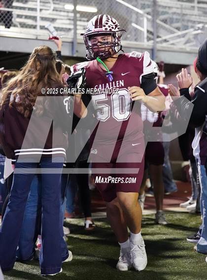 Thumbnail 2 in Calallen vs La Vernia (UIL 4A D1 Football Regional) photogallery.