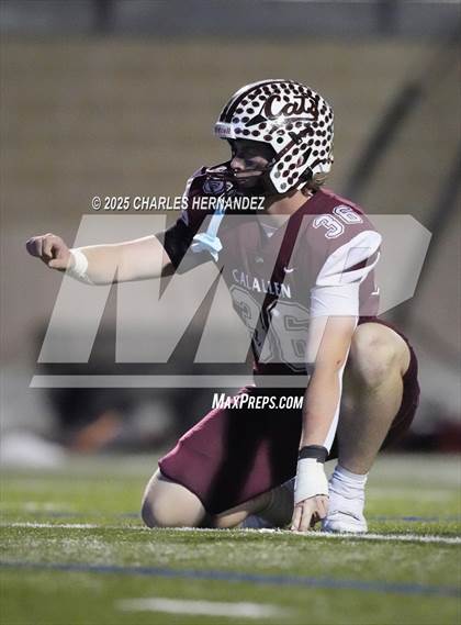 Thumbnail 3 in Calallen vs La Vernia (UIL 4A D1 Football Regional) photogallery.