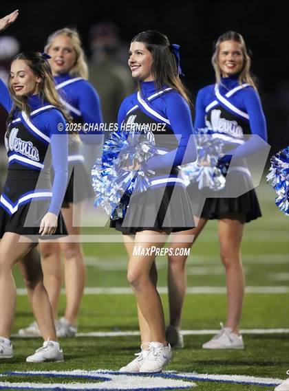 Thumbnail 3 in Calallen vs La Vernia (UIL 4A D1 Football Regional) photogallery.