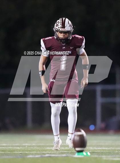 Thumbnail 1 in Calallen vs La Vernia (UIL 4A D1 Football Regional) photogallery.