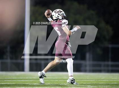 Thumbnail 1 in Calallen vs La Vernia (UIL 4A D1 Football Regional) photogallery.