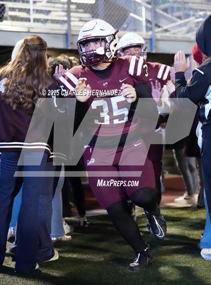 Thumbnail 2 in Calallen vs La Vernia (UIL 4A D1 Football Regional) photogallery.