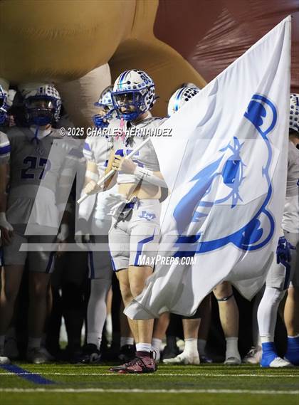 Thumbnail 3 in Calallen vs La Vernia (UIL 4A D1 Football Regional) photogallery.