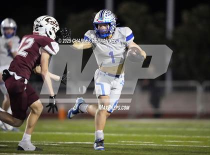Thumbnail 3 in Calallen vs La Vernia (UIL 4A D1 Football Regional) photogallery.