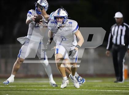 Thumbnail 1 in Calallen vs La Vernia (UIL 4A D1 Football Regional) photogallery.