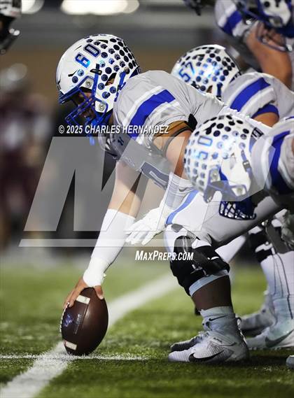 Thumbnail 1 in Calallen vs La Vernia (UIL 4A D1 Football Regional) photogallery.