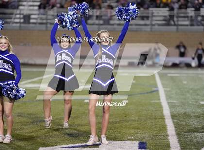 Thumbnail 2 in Calallen vs La Vernia (UIL 4A D1 Football Regional) photogallery.