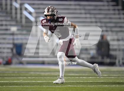 Thumbnail 3 in Calallen vs La Vernia (UIL 4A D1 Football Regional) photogallery.