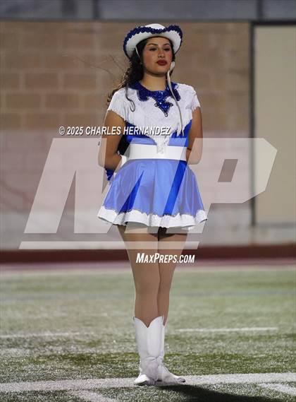 Thumbnail 3 in Calallen vs La Vernia (UIL 4A D1 Football Regional) photogallery.