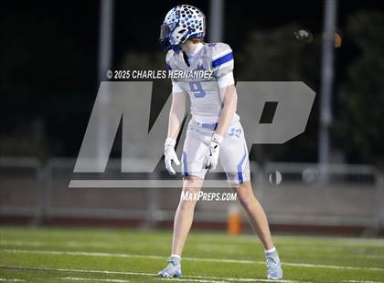 Thumbnail 2 in Calallen vs La Vernia (UIL 4A D1 Football Regional) photogallery.