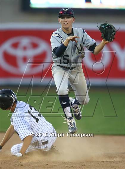 Thumbnail 2 in Del Oro vs. Nevada Union photogallery.