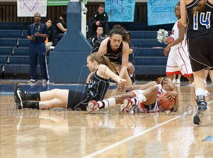 Thumbnail 1 in Mount Miguel vs West Hills (SDS D2 Final) photogallery.