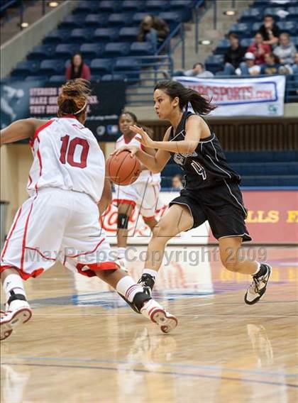 Thumbnail 1 in Mount Miguel vs West Hills (SDS D2 Final) photogallery.