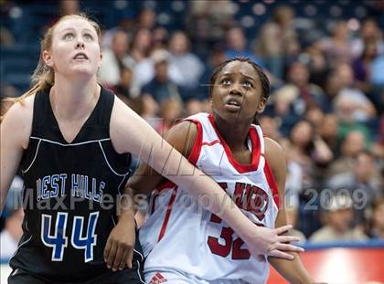 Thumbnail 2 in Mount Miguel vs West Hills (SDS D2 Final) photogallery.
