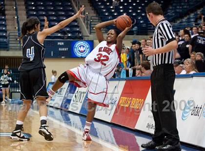 Thumbnail 2 in Mount Miguel vs West Hills (SDS D2 Final) photogallery.