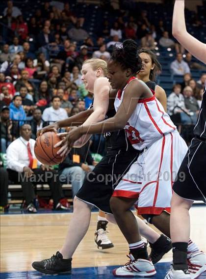 Thumbnail 1 in Mount Miguel vs West Hills (SDS D2 Final) photogallery.