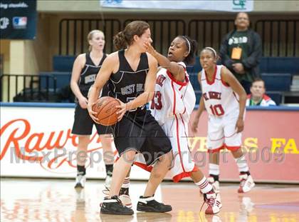 Thumbnail 1 in Mount Miguel vs West Hills (SDS D2 Final) photogallery.