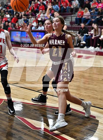 Thumbnail 1 in Howe vs Warner (OSSAA Area II Regional Semifinal)  photogallery.