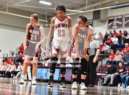 Thumbnail 1 in Howe vs Warner (OSSAA Area II Regional Semifinal)  photogallery.