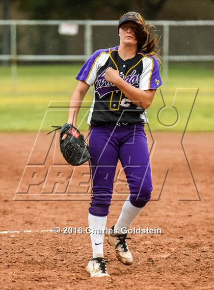 Thumbnail 3 in Valencia vs. Amador Valley photogallery.