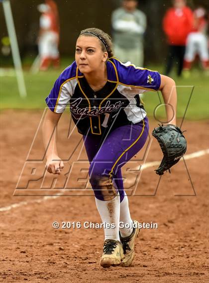 Thumbnail 2 in Valencia vs. Amador Valley photogallery.