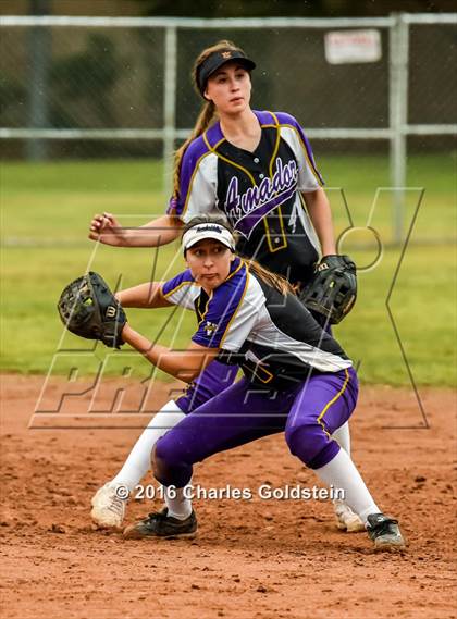 Thumbnail 3 in Valencia vs. Amador Valley photogallery.