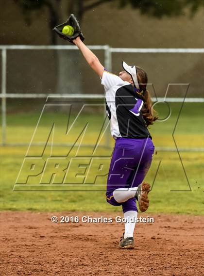 Thumbnail 2 in Valencia vs. Amador Valley photogallery.
