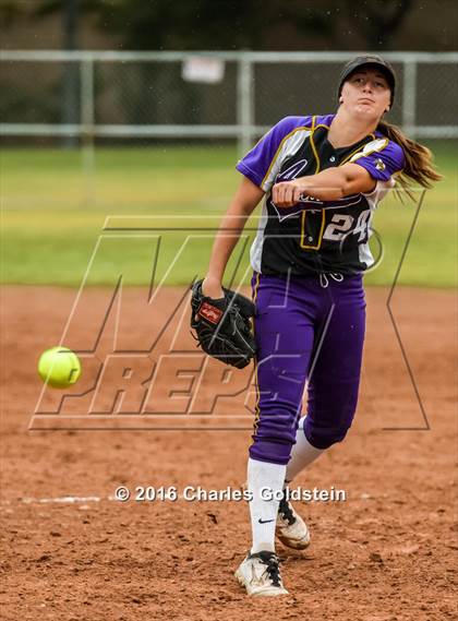 Thumbnail 2 in Valencia vs. Amador Valley photogallery.