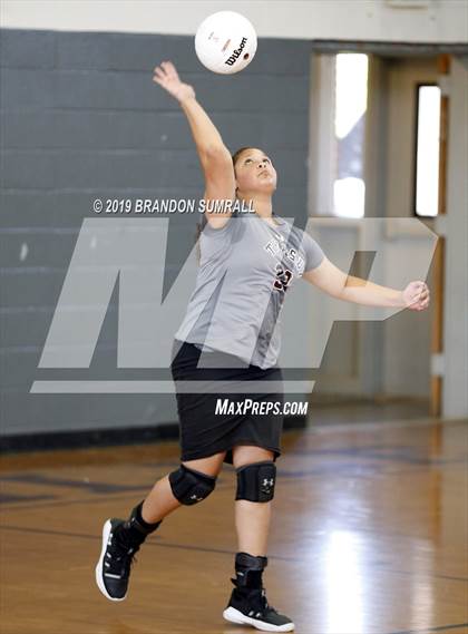 Thumbnail 3 in Maplesville vs Thorsby (Chilton County Tournament) photogallery.