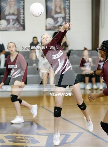 Thumbnail 3 in Maplesville vs Thorsby (Chilton County Tournament) photogallery.