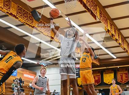 Thumbnail 1 in Georgetown Prep vs. St. Xavier (Torrey Pines Holiday Classic) photogallery.