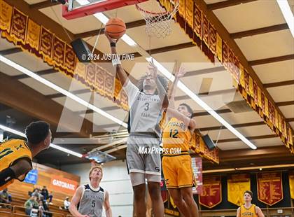 Thumbnail 2 in Georgetown Prep vs. St. Xavier (Torrey Pines Holiday Classic) photogallery.